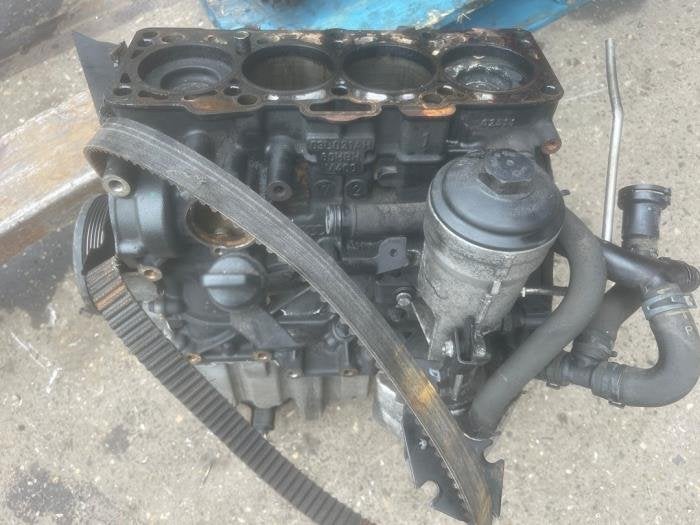 Motor van een Audi A4, Gebruikt, -, Verzenden, -