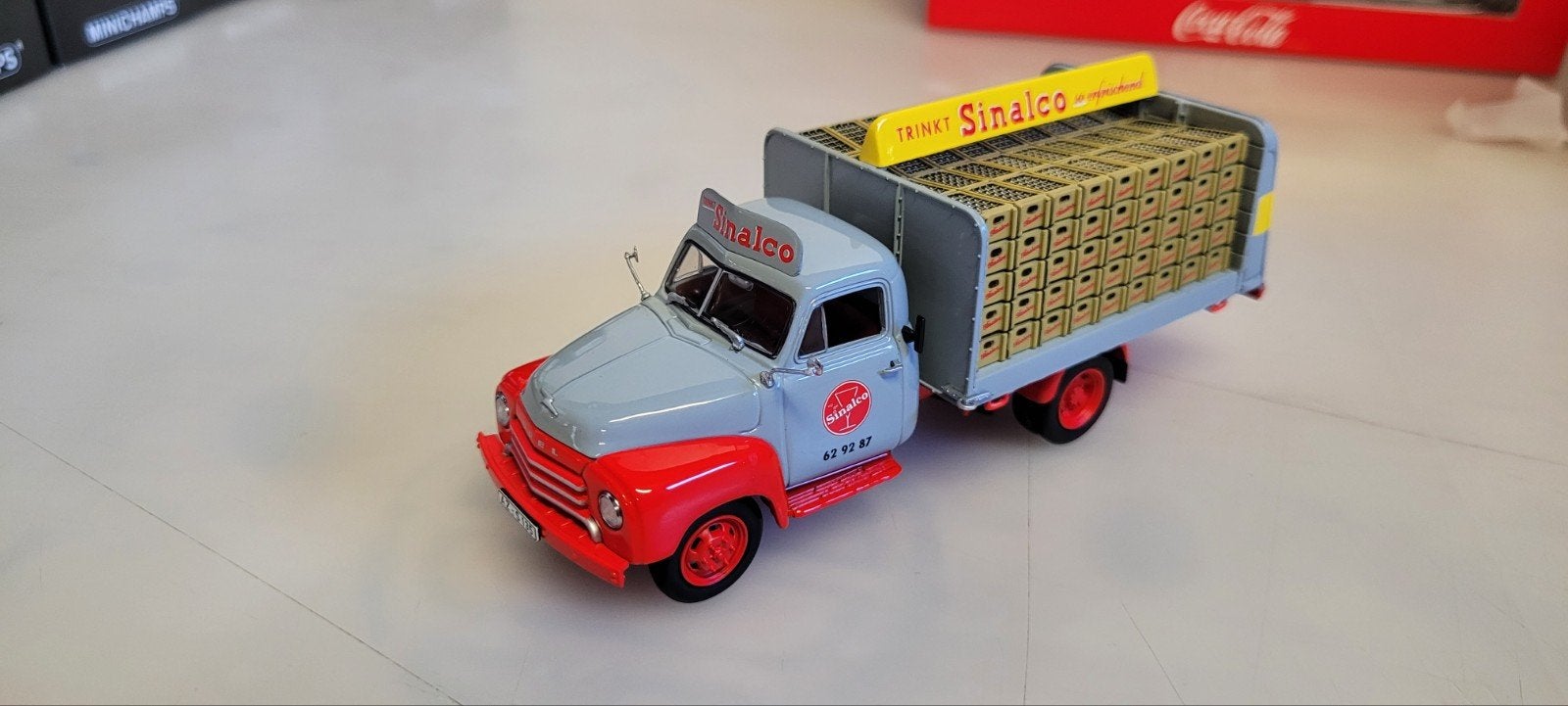 Minichamps Opel Blitz Sinalco, Ophalen of Verzenden, Zo goed als nieuw, Bus of Vrachtwagen, MiniChamps