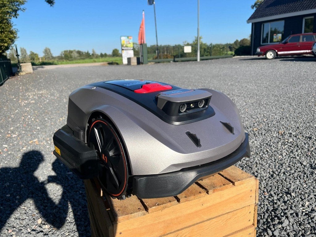 Sunseeker elite X3 Gen2 - GPS/RTK - robotmaaier - 800m², Tuin en Terras, Ophalen, Sunseeker, Support@sunseekertech.eu, Nieuw