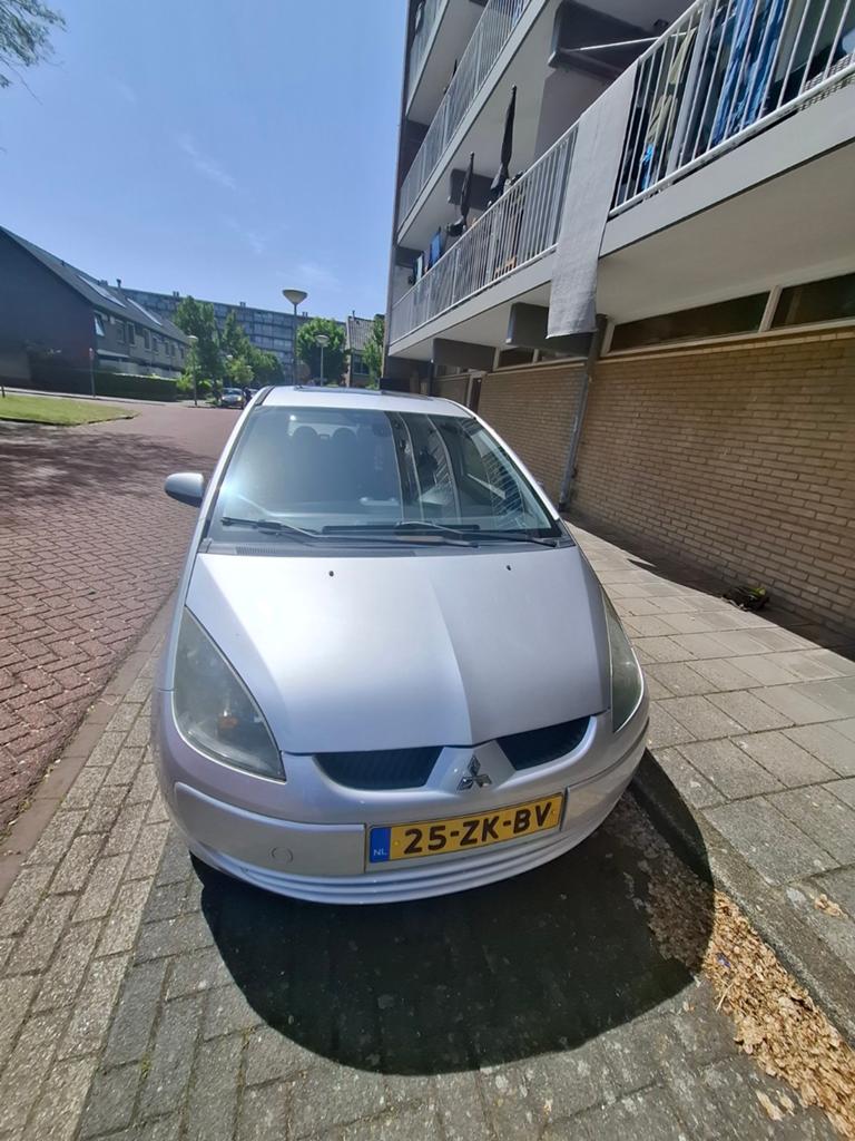Mitsubishi Colt 1.5 CZ5 2008 Grijs, Auto's, Mitsubishi, Voorwielaandrijving, 970 kg, 40 €/maand, 4 cilinders