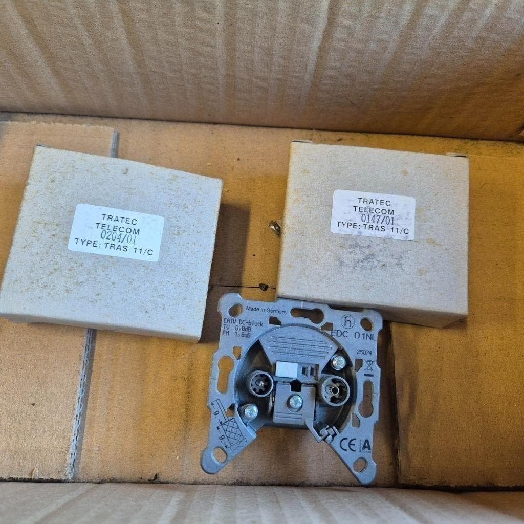 17X COAX WANDCONTACTDOOS INBOUWSET DUBBEL RADIO TV, Ophalen of Verzenden, Refurbished, 2 tot 5 meter, Coaxiale kabel