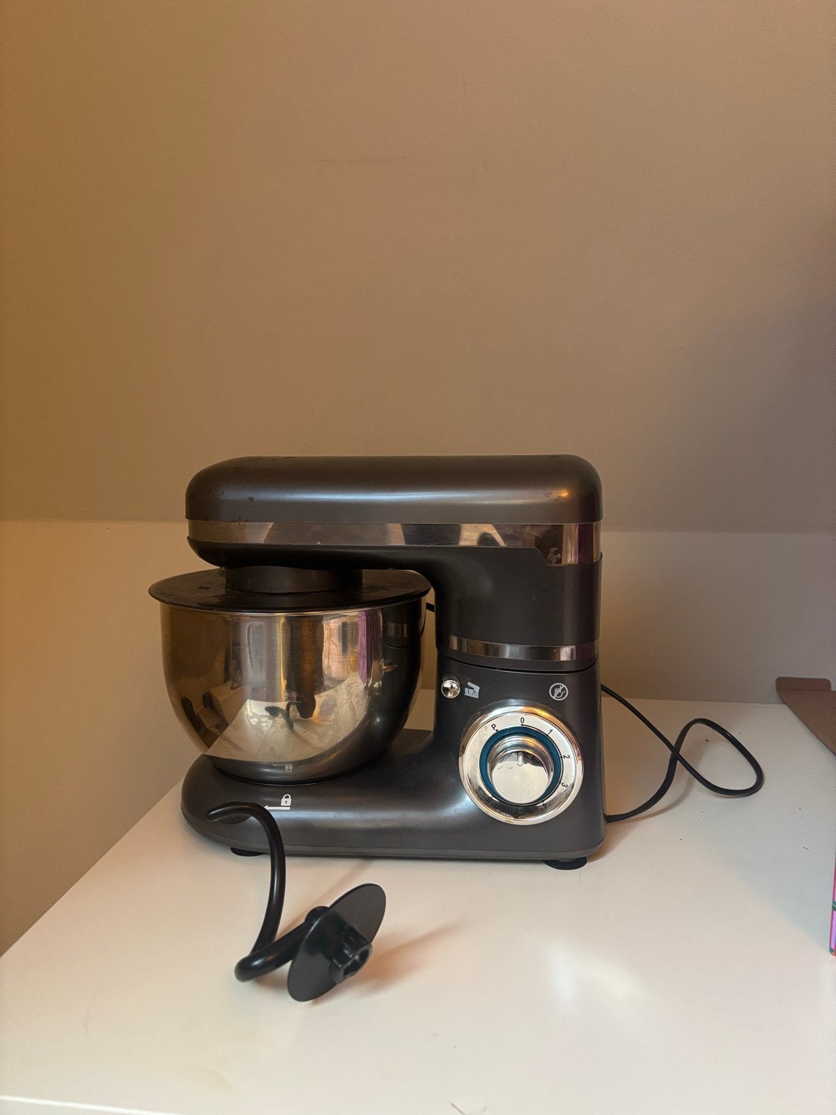 Keukenmachine met opzetstukken, 3 tot 4 liter, Ophalen, Gebruikt, 3 snelheden of meer