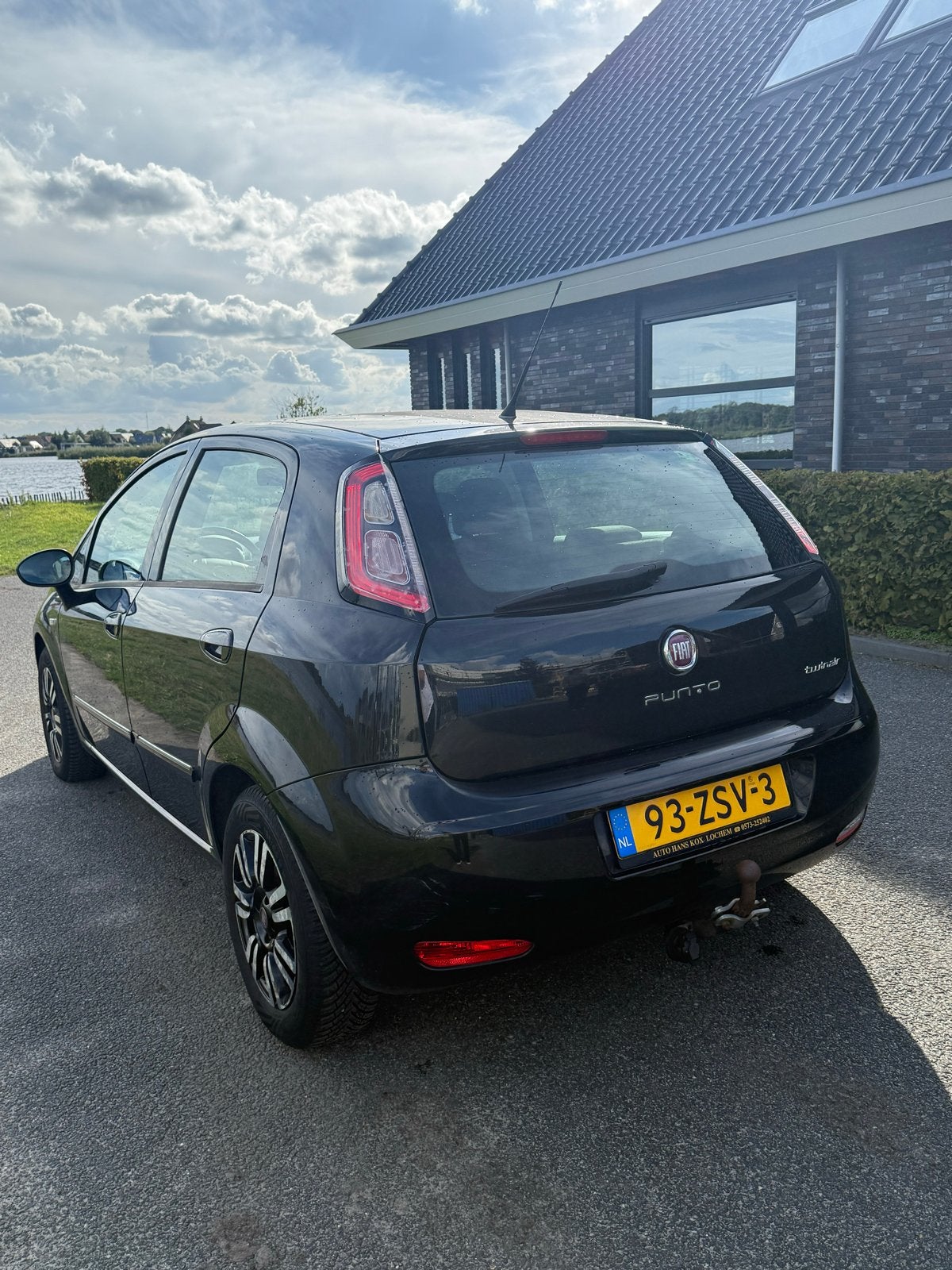 Fiat Punto 0.9 Twinair 85 5-D 2013 Zwart, Auto's, Fiat, Voorwielaandrijving, Zwart, Origineel Nederlands, 24 km/l