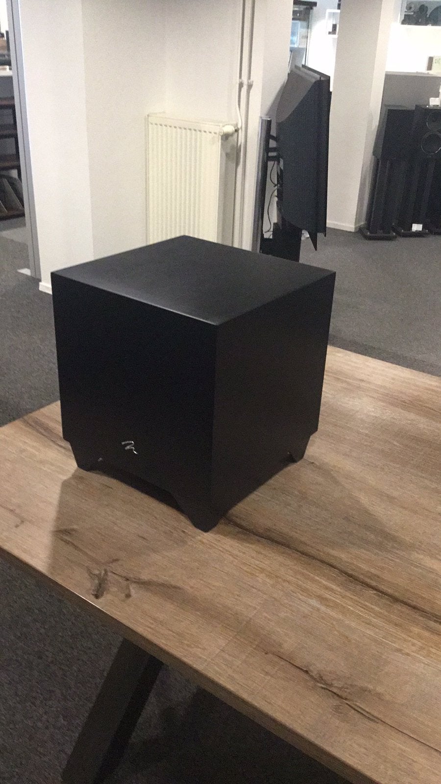 Martin Logan Dynamo 800x subwoofer in perfecte staat, Ophalen, Zo goed als nieuw, Subwoofer, Overige merken