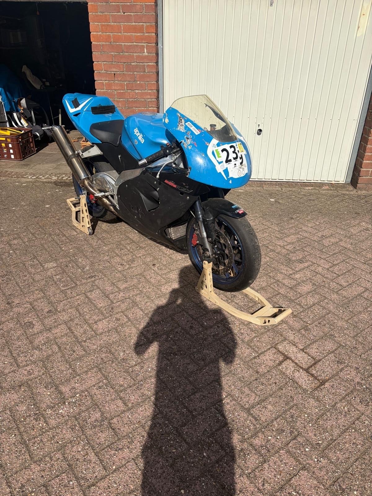 Aprilia RSV Mille circuitmotor - Klaar voor het circuit!, Motoren, 2 cilinders, Gebruikt, Super Sport, Particulier