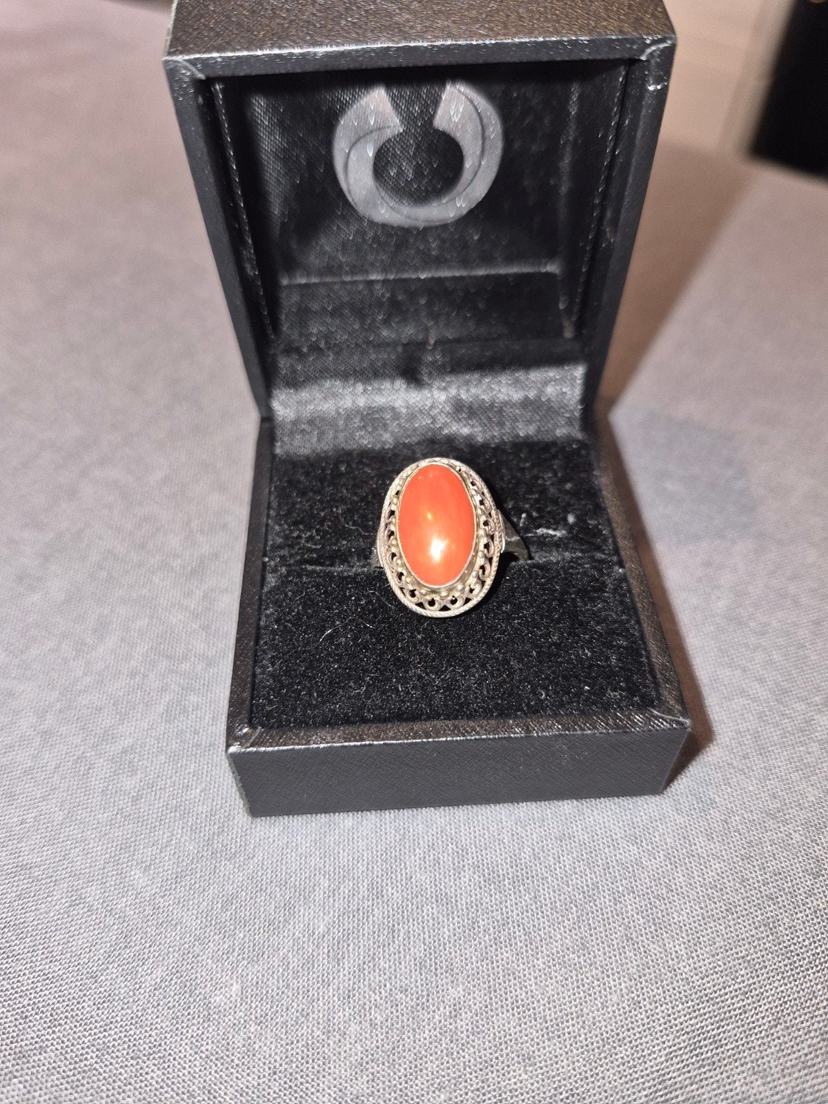 Vintage Zilveren Ring met Oranje Steen, Gebruikt, Ophalen of Verzenden, Dame, Rood
