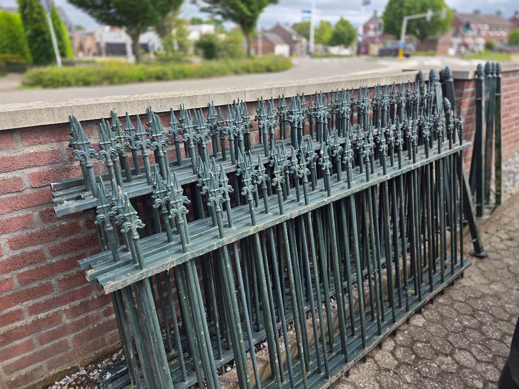 26 meter sierhek, Tuin en Terras, Ophalen, Zo goed als nieuw, IJzer, Sierhekwerk