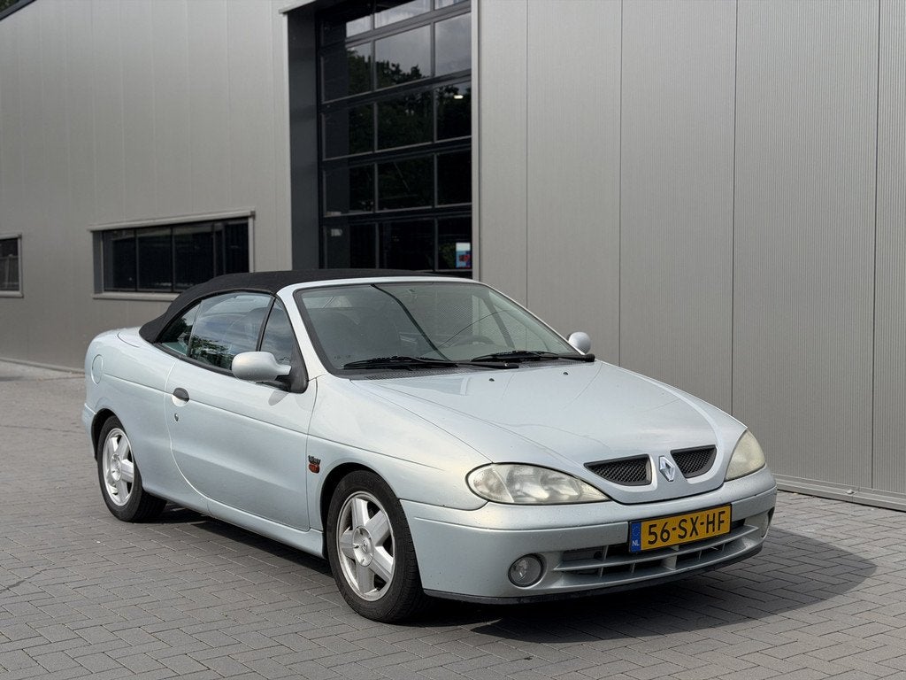 Renault Mégane cabrio 1.6-16V Sport | Leder | Stoelverwarmi, Auto's, Voorwielaandrijving, Zwart, Cabriolet, Bedrijf