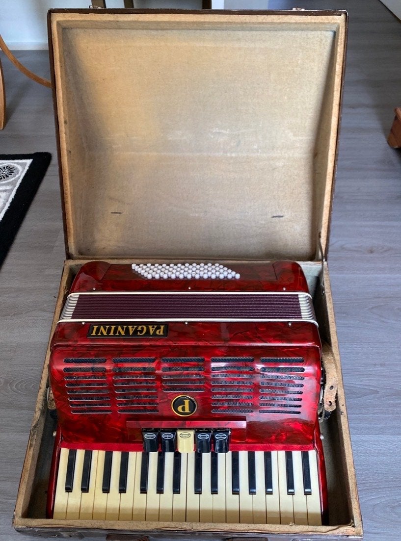 Paganini Accordeon Rood - Zo goed als nieuw, Overige merken, Overige formaten, Zo goed als nieuw, Met koffer