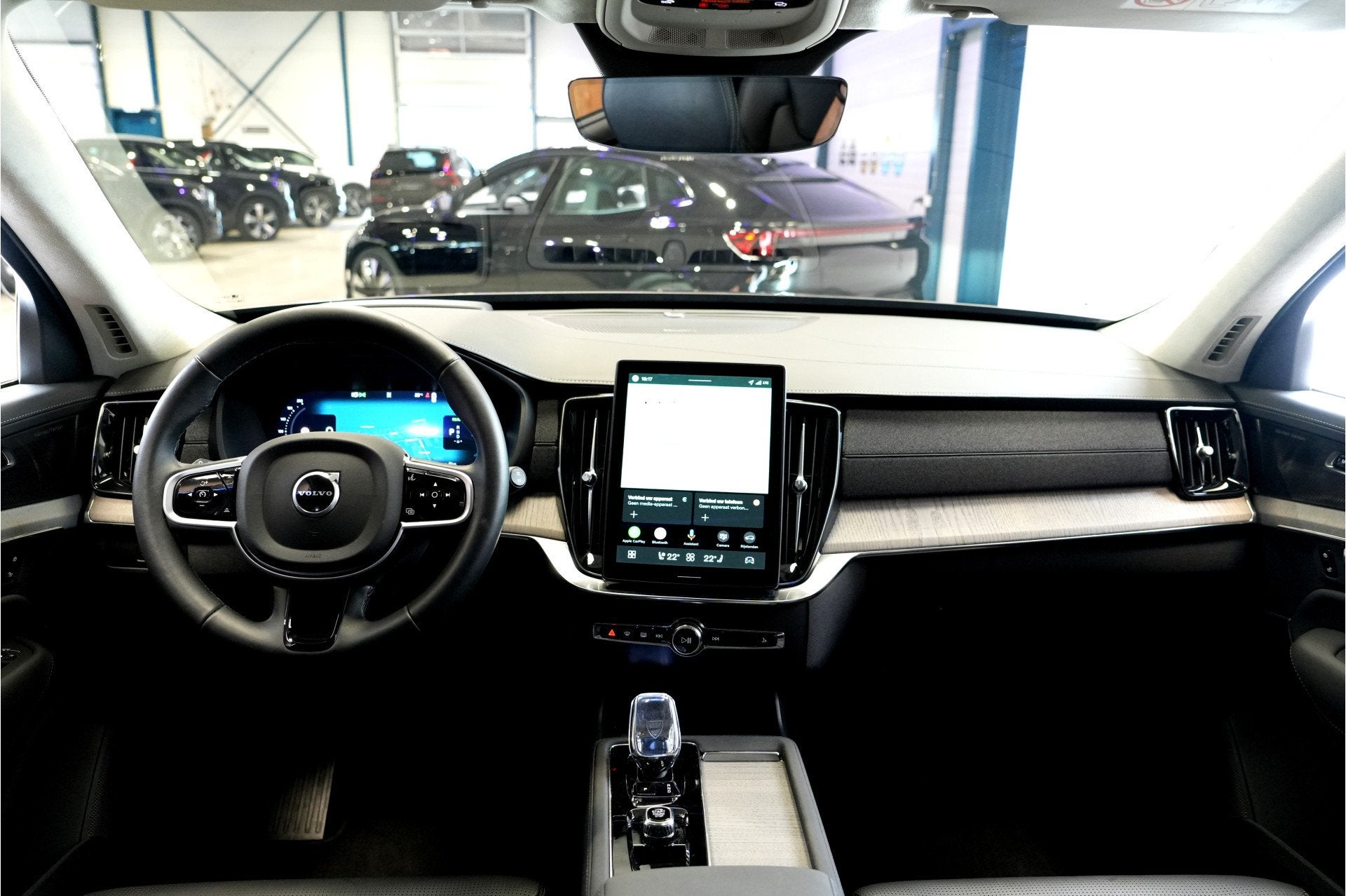 Volvo XC90 2.0 T8 AWD 335kW/456pk Aut8 Plug-in hybrid Ultra, Gebruikt, Euro 6, 4 cilinders, 1969 cc