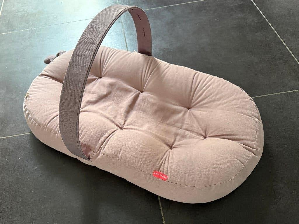 Done by Deer babynestje - Cozy Raffi - met afneembare boog, Kinderen en Baby's, Babywiegjes en Ledikanten, Ophalen of Verzenden