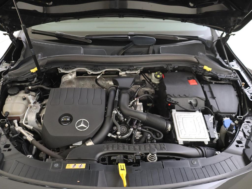 Mercedes-Benz GLA-klasse 200 Business Solution AMG / Stoelve, Auto's, Mercedes-Benz, Leder en Stof, SUV of Terreinwagen, 1332 cc