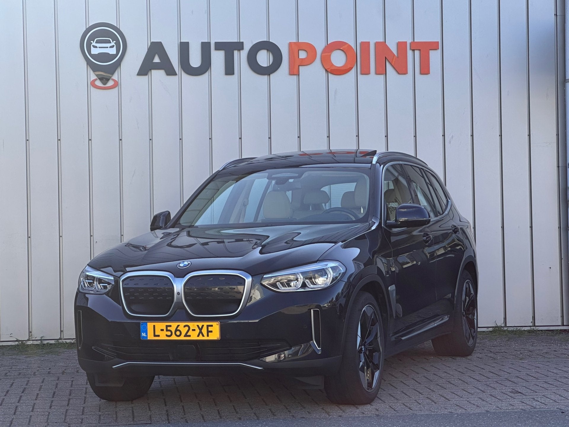 BMW IX3 High Executive 80 kWh SOH 96% Harman Kardon PANO/HEA, Achterwielaandrijving, Gebruikt, 133 min, Zwart