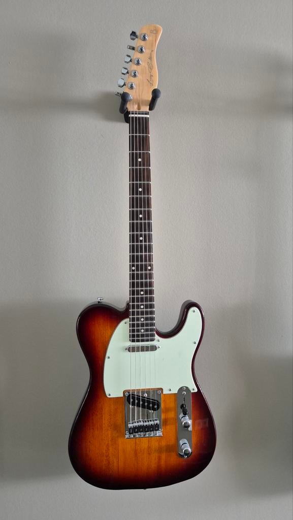 Sire Larry Carlton T3 telecaster - als nieuw!, Ophalen, Zo goed als nieuw, Solid body, Overige merken