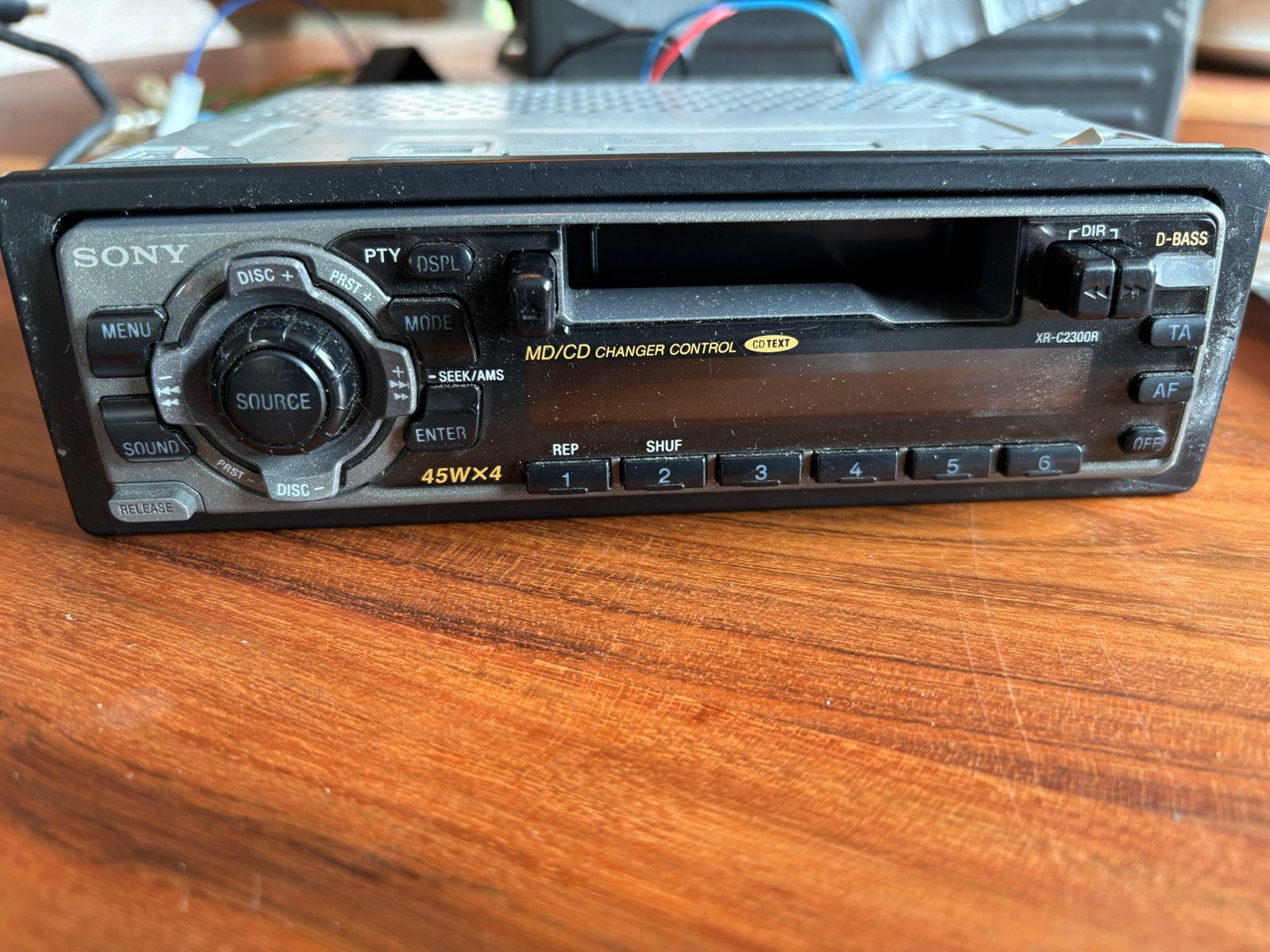 Sony Autoradio XR-C230R met CD-wisselaar CDX-601, Auto diversen, Ophalen of Verzenden, Gebruikt