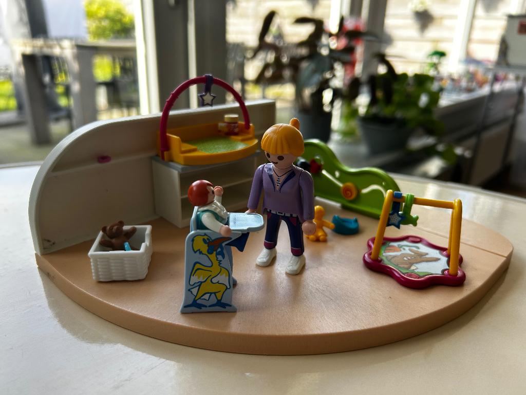 Playmobil peutergroep 70282 en extra set 70284, Ophalen, Zo goed als nieuw, Complete set
