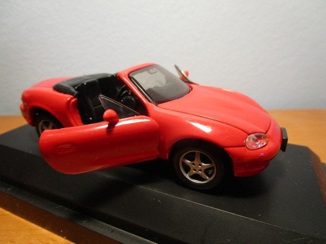 Mazda MX-5 NB Modelauto schaal 1:43, Ophalen, Zo goed als nieuw, Auto, Overige merken