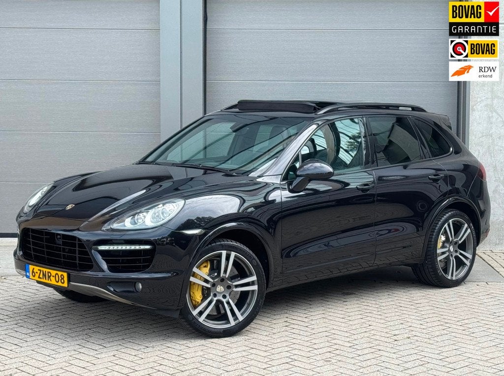 Porsche Cayenne 4.8 Turbo 500pk 2010 Zwart PANO|VOL OPTIE, Auto's, Porsche, Automaat, Gebruikt, 501 pk, Leder