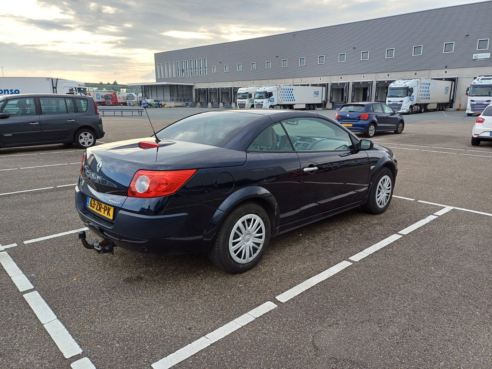 Foto 7 van Renault Mégane 2.0 16V Cabrio AUT E4 2008 Blauw