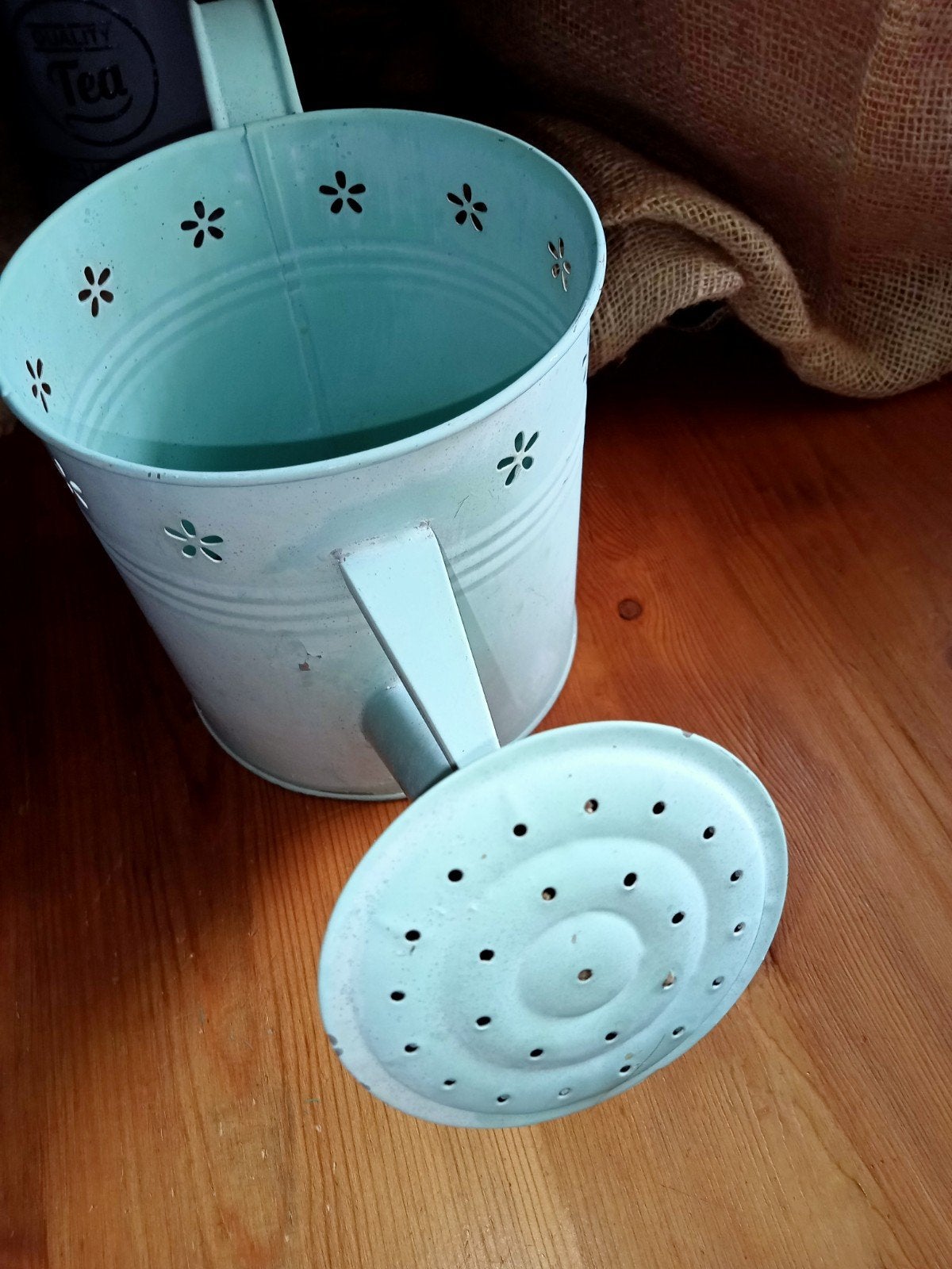 Leuke mintgroene metalen gieter, werkt prima, Ophalen of Verzenden, Gebruikt