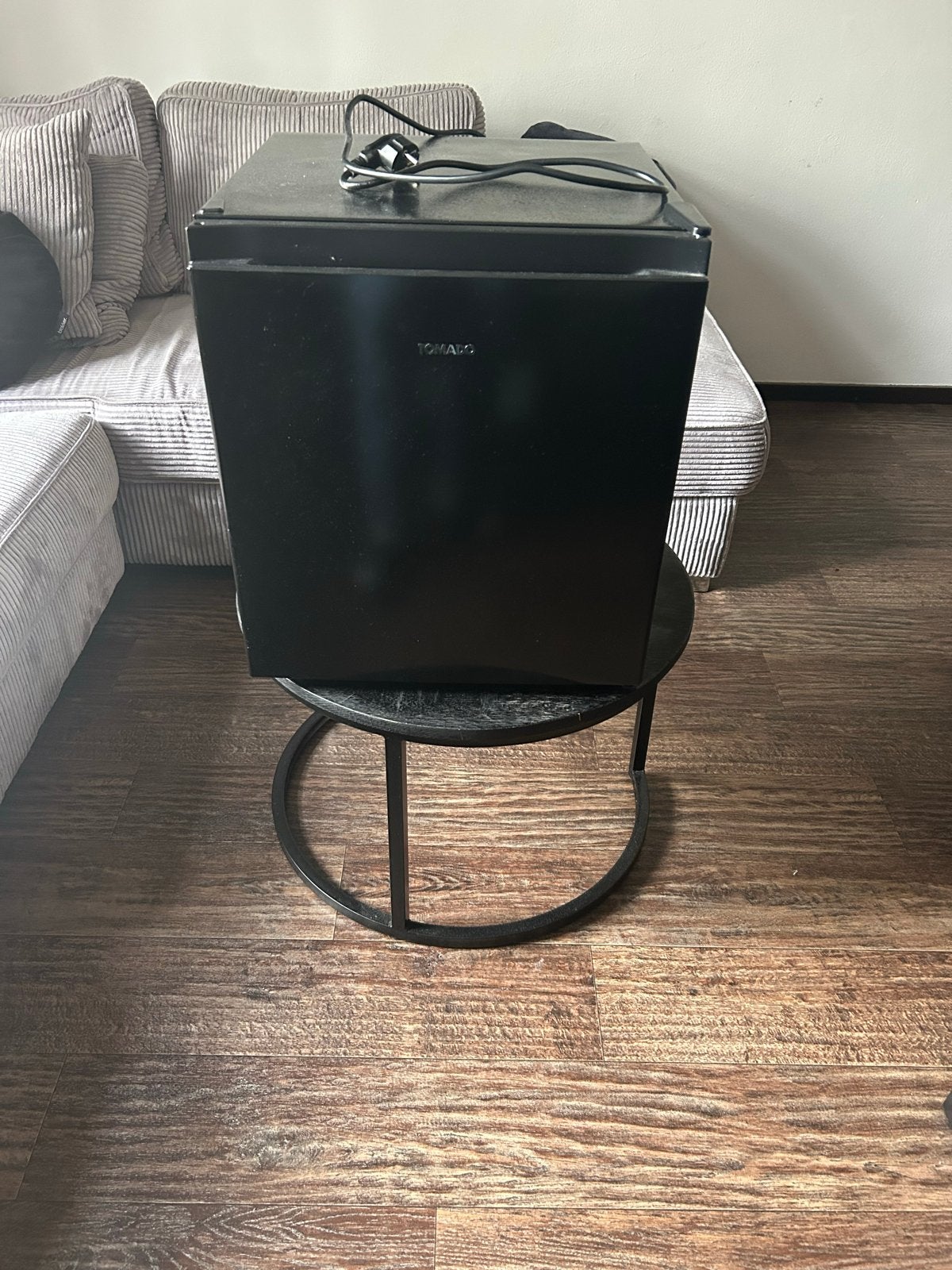 Compacte Tomado vriezer - Ideaal voor kleine ruimtes, Witgoed en Apparatuur, Gebruikt, Minder dan 85 cm, Minder dan 60 cm, Vrijstaand