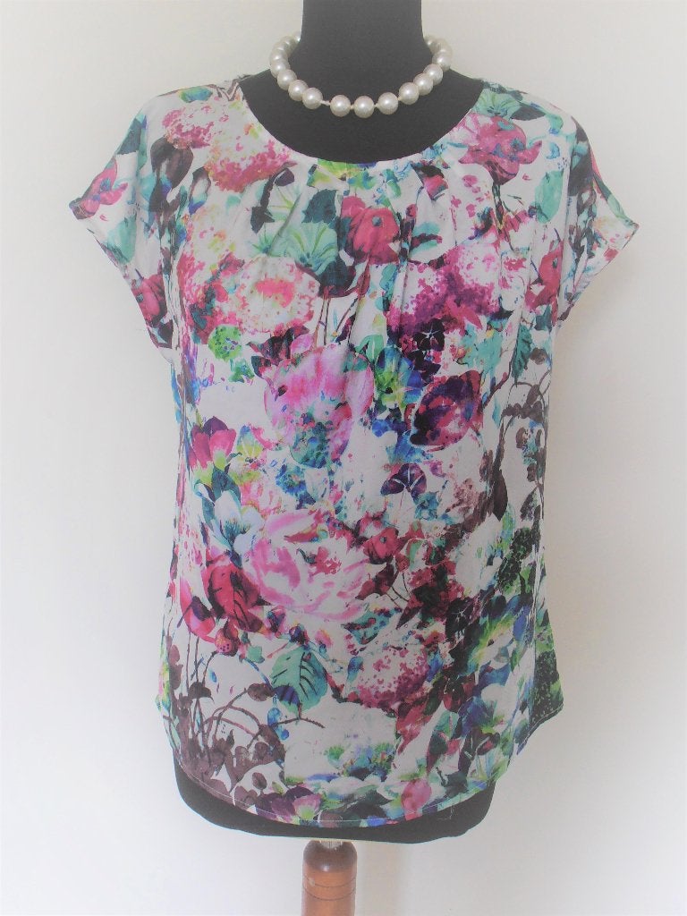 Nieuwe  - Vogele - prachtige satijnen zomer blouse - 38, Maat 38/40 (M), Meerkleurig, Nieuw, Ophalen of Verzenden