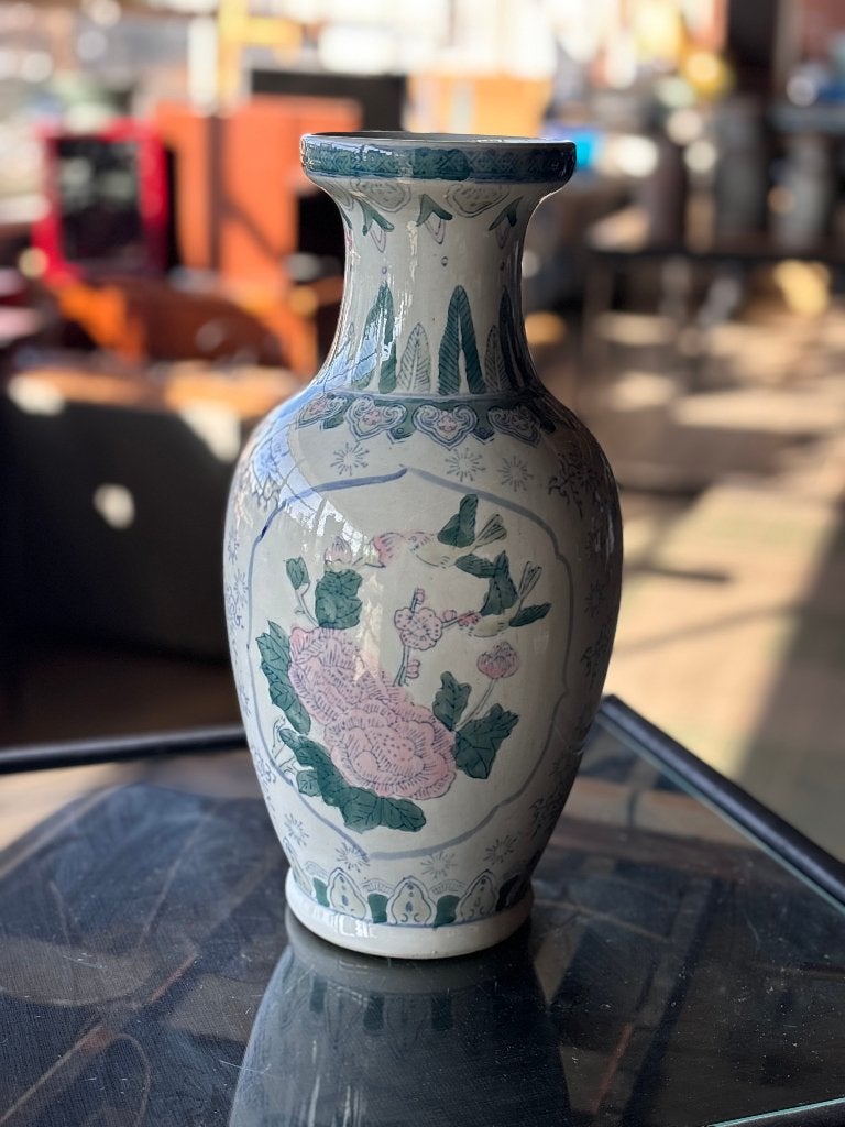 PRACHTIGE CHINOISERIE VAAS MET VOGELS EN BLOEMEN CS26772
