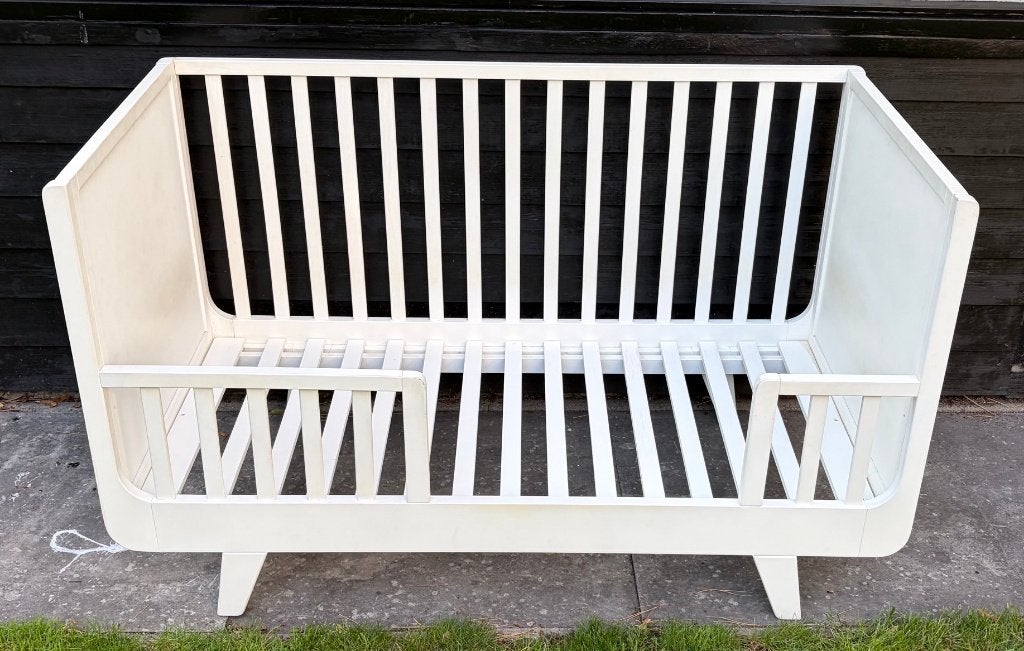 Ledikant / Kinderbed + Commode Wit - Laurette, Kinderen en Baby's, Ophalen, Gebruikt, Ledikant