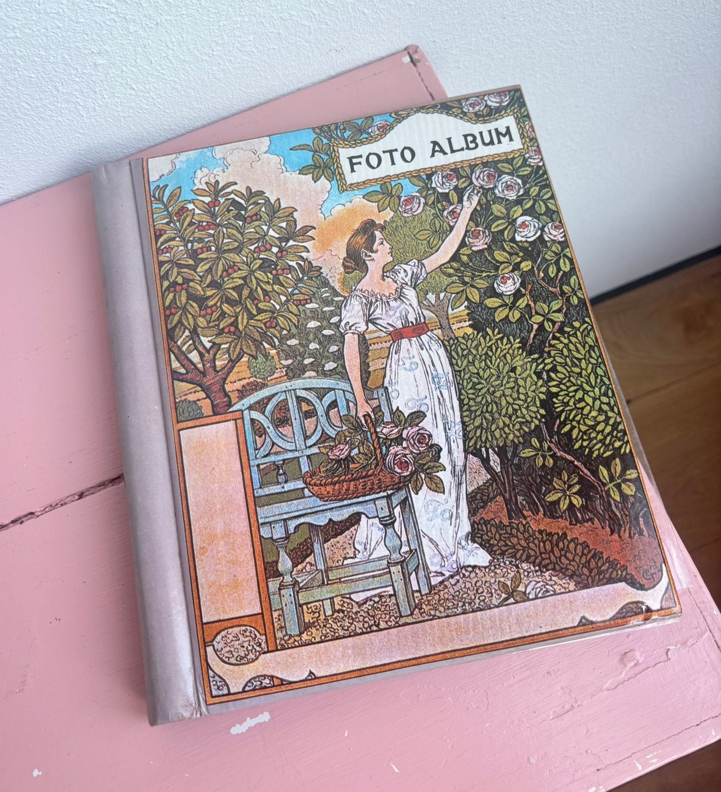 Vintage fotoalbum Eugène Grasset, Boeken, Ophalen of Verzenden, Zo goed als nieuw