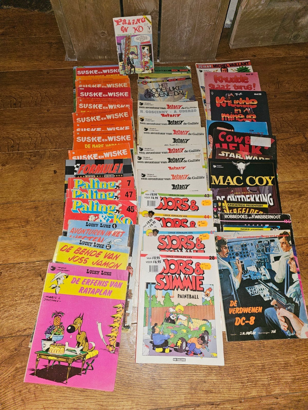 43 stripboeken, Meerdere stripboeken, Ophalen of Verzenden, Gelezen