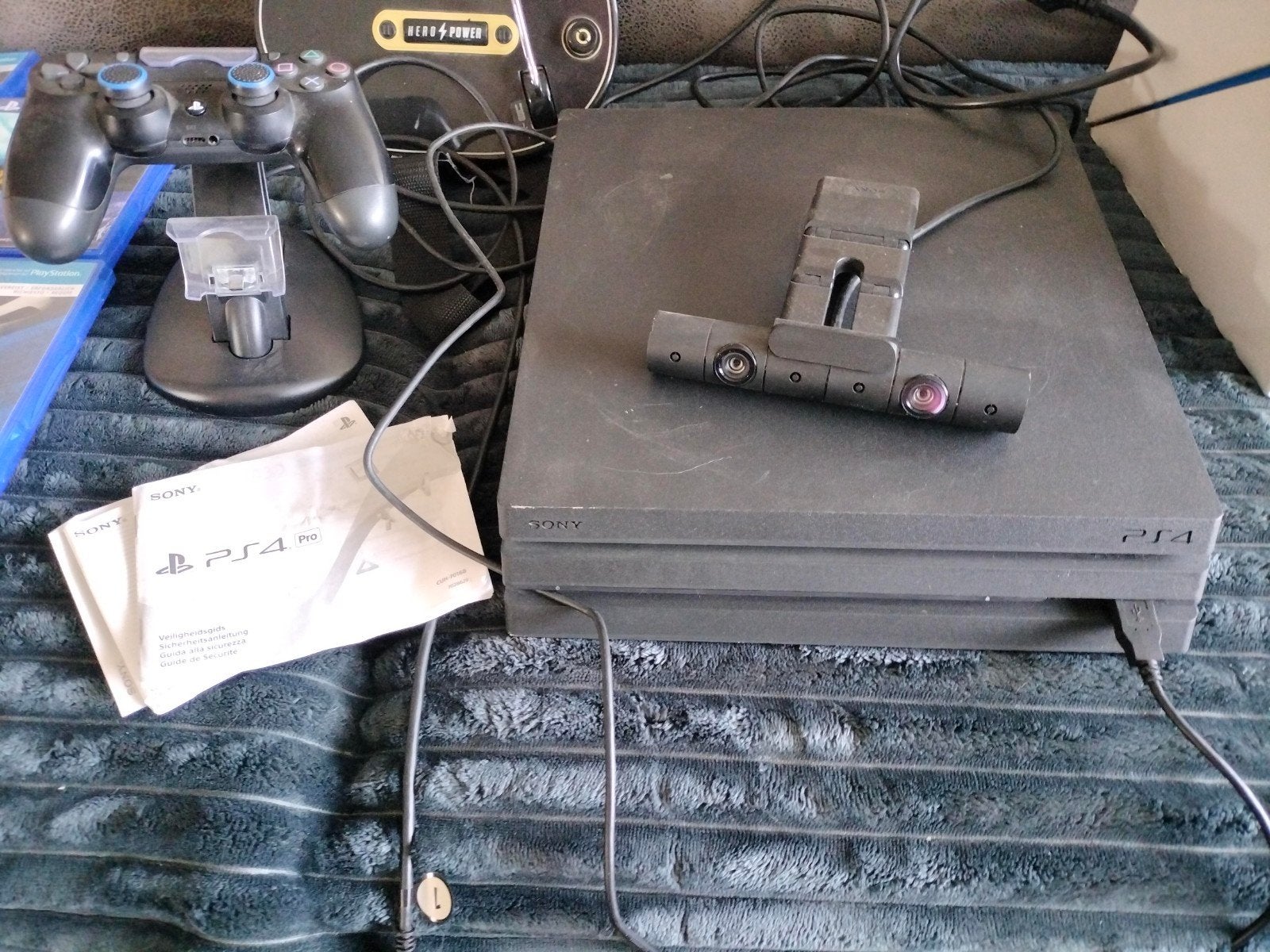 PS4 Pro Bundel met VR, Camera, Move Controllers en Games, Ophalen, Met 2 controllers, 1 TB, Pro