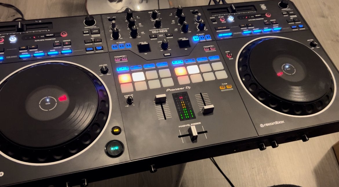 Pioneer DJ DDJ-REV5 DJ-controller - Zo goed als nieuw, Muziek en Instrumenten, Dj-sets en Draaitafels, Ophalen of Verzenden, Zo goed als nieuw
