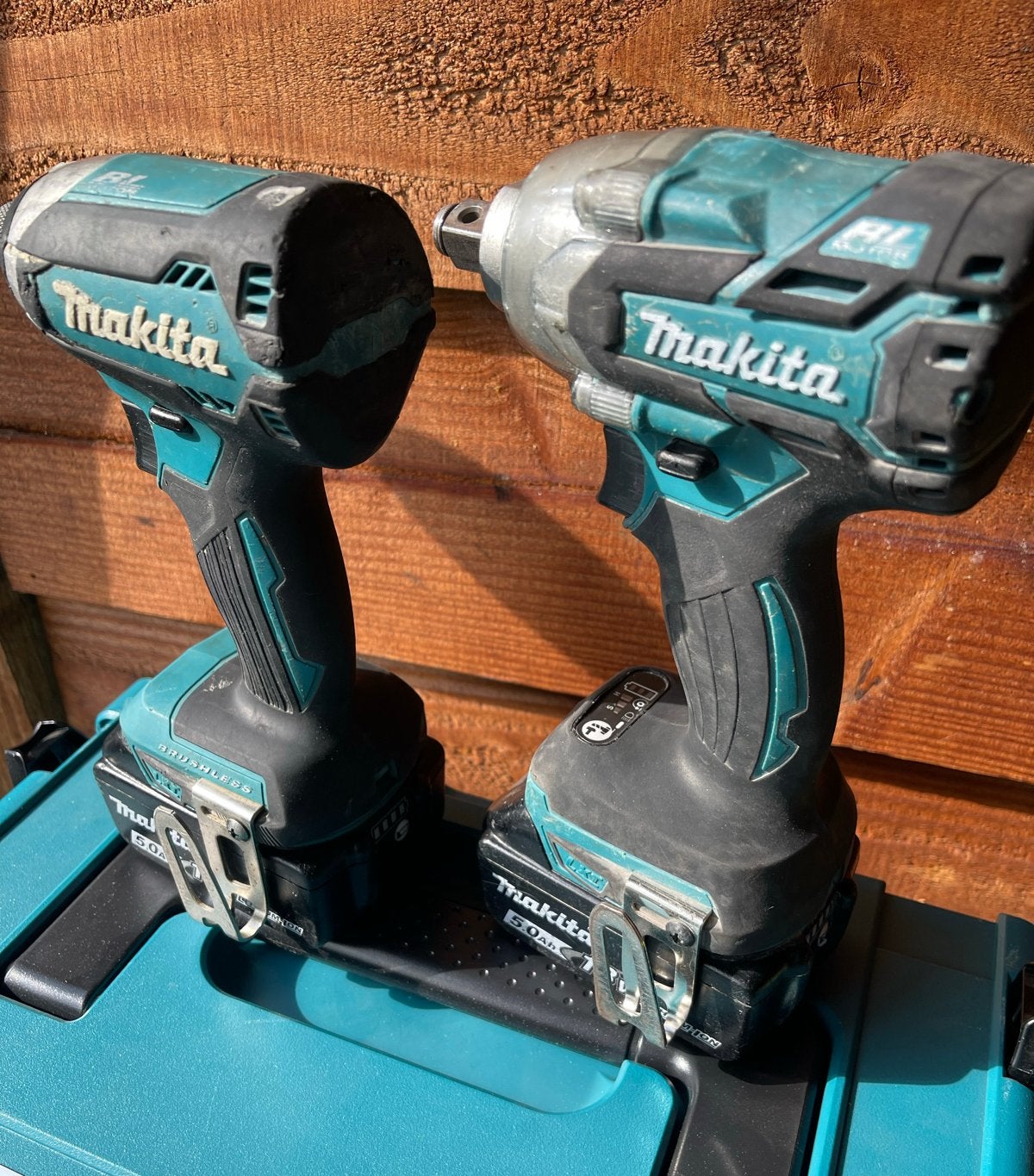 Makita 18v Accu Slagmoersleutels DTD153 en DTW285 met koffer, Gebruikt, Variabele snelheid, Ophalen of Verzenden, Boor- en Schroefmachine