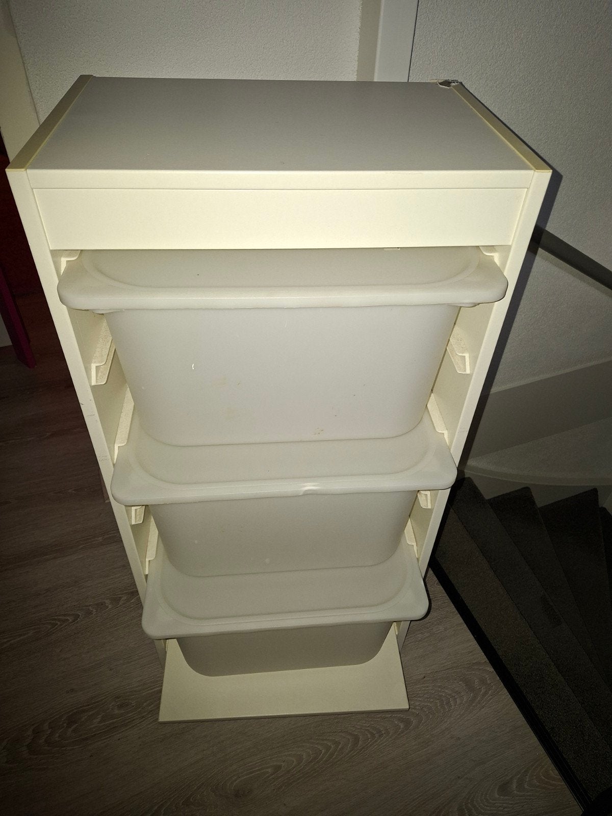 IKEA trofast Bakkenkastje met 3 bakken 1 plank (46x30x94, Ophalen, Gebruikt
