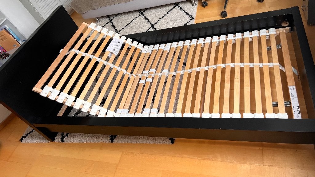 Malm 1-pers IKEA bed zwart incl verstelbare lattenbodem, Huis en Inrichting, Ophalen, Verstelbaar, 90 cm, Eenpersoons