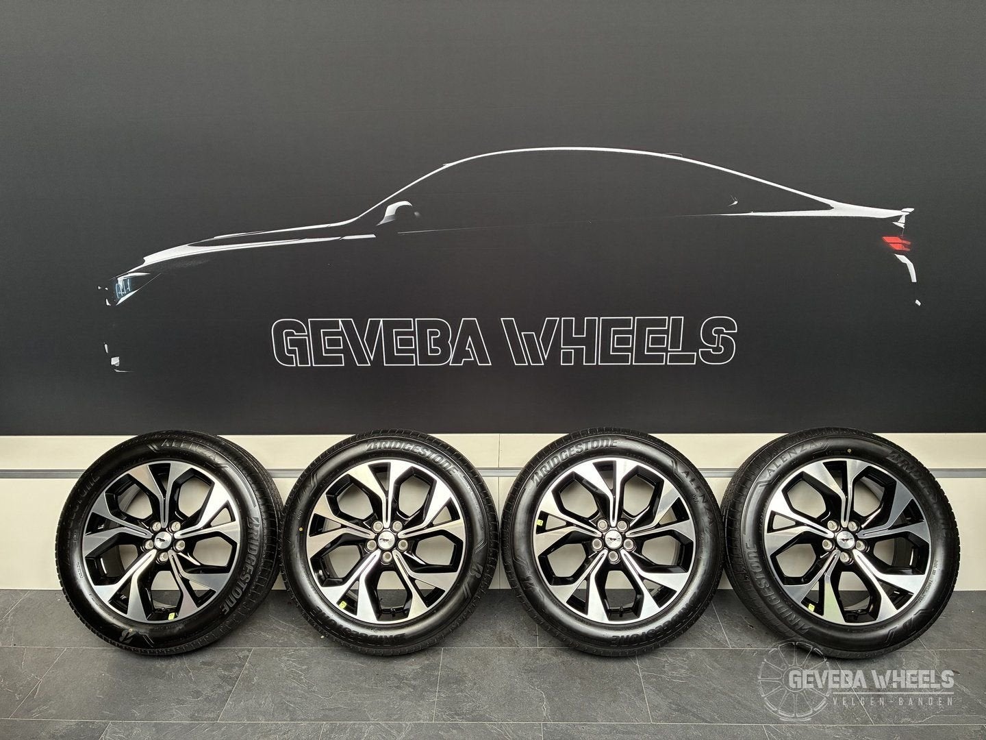 19” originele Ford Mustang Mach-e velgen + banden 5x108 LJ8C, 19 inch, Gebruikt, -, -