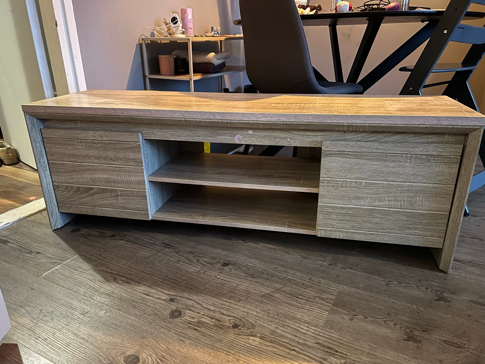 Stijlvol TV-meubel - 140x48 cm, Ophalen, Gebruikt, 25 tot 50 cm, 100 tot 150 cm