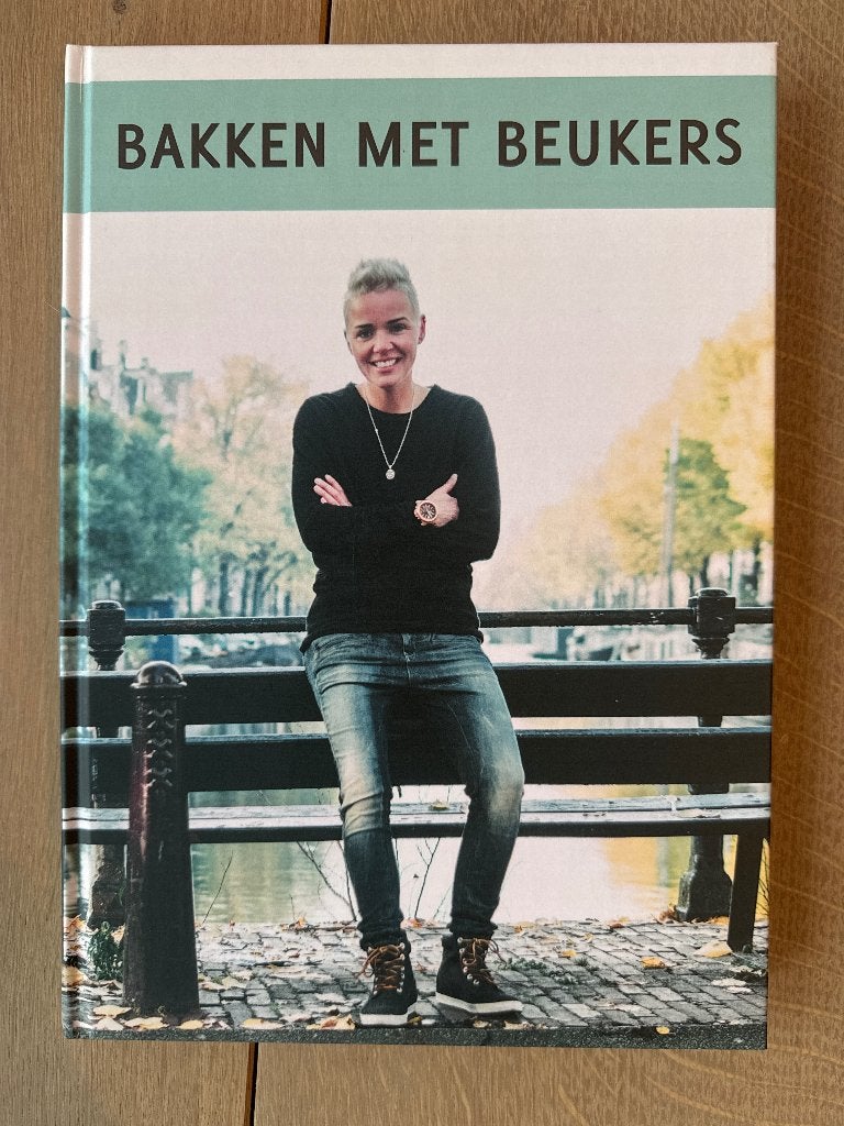 Boek bakken met Beukers, Nieuw, Ophalen of Verzenden, Nederland en België, Lot Beukers