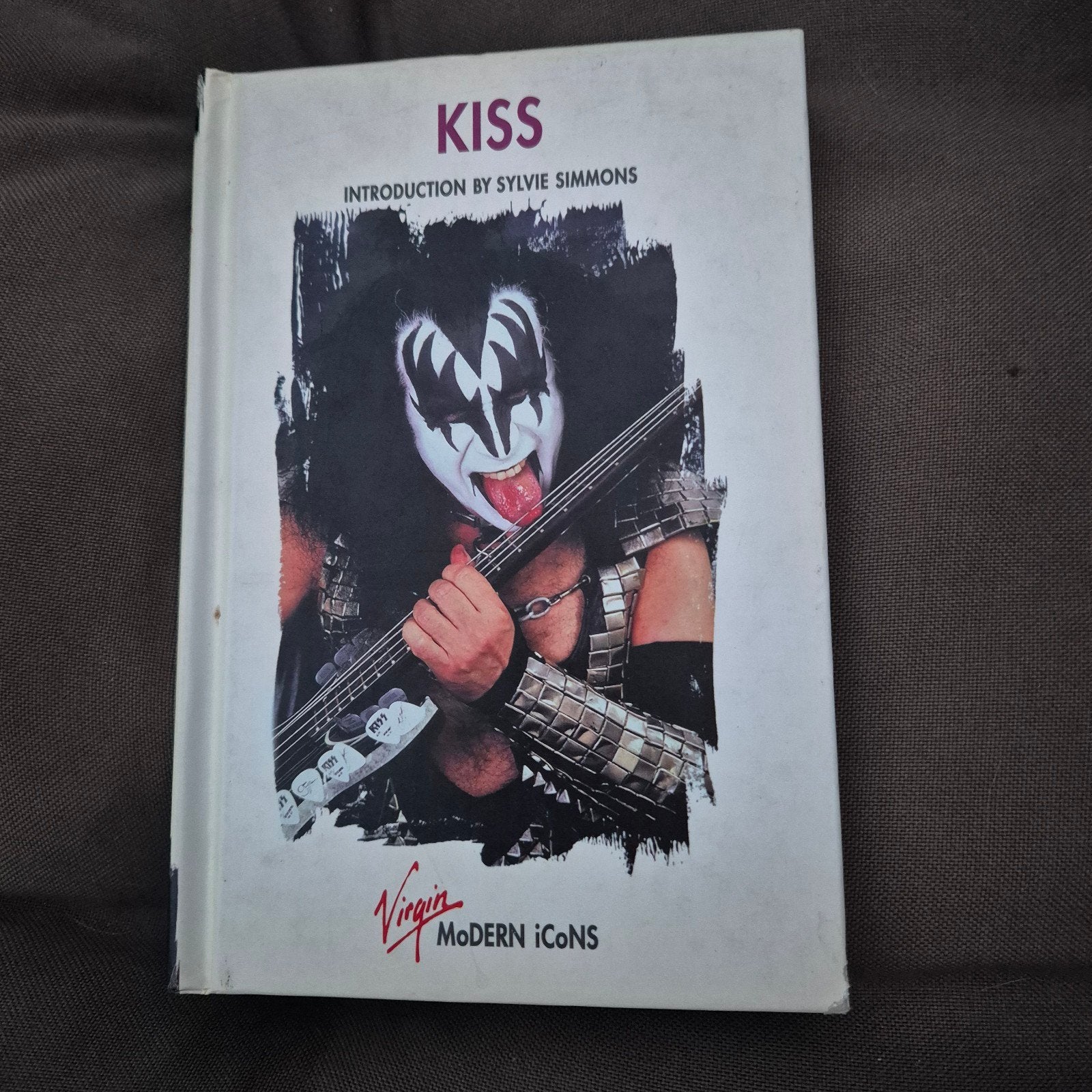 KISS Virgin modern icons, Ophalen of Verzenden, Boek, Tijdschrift of Artikel