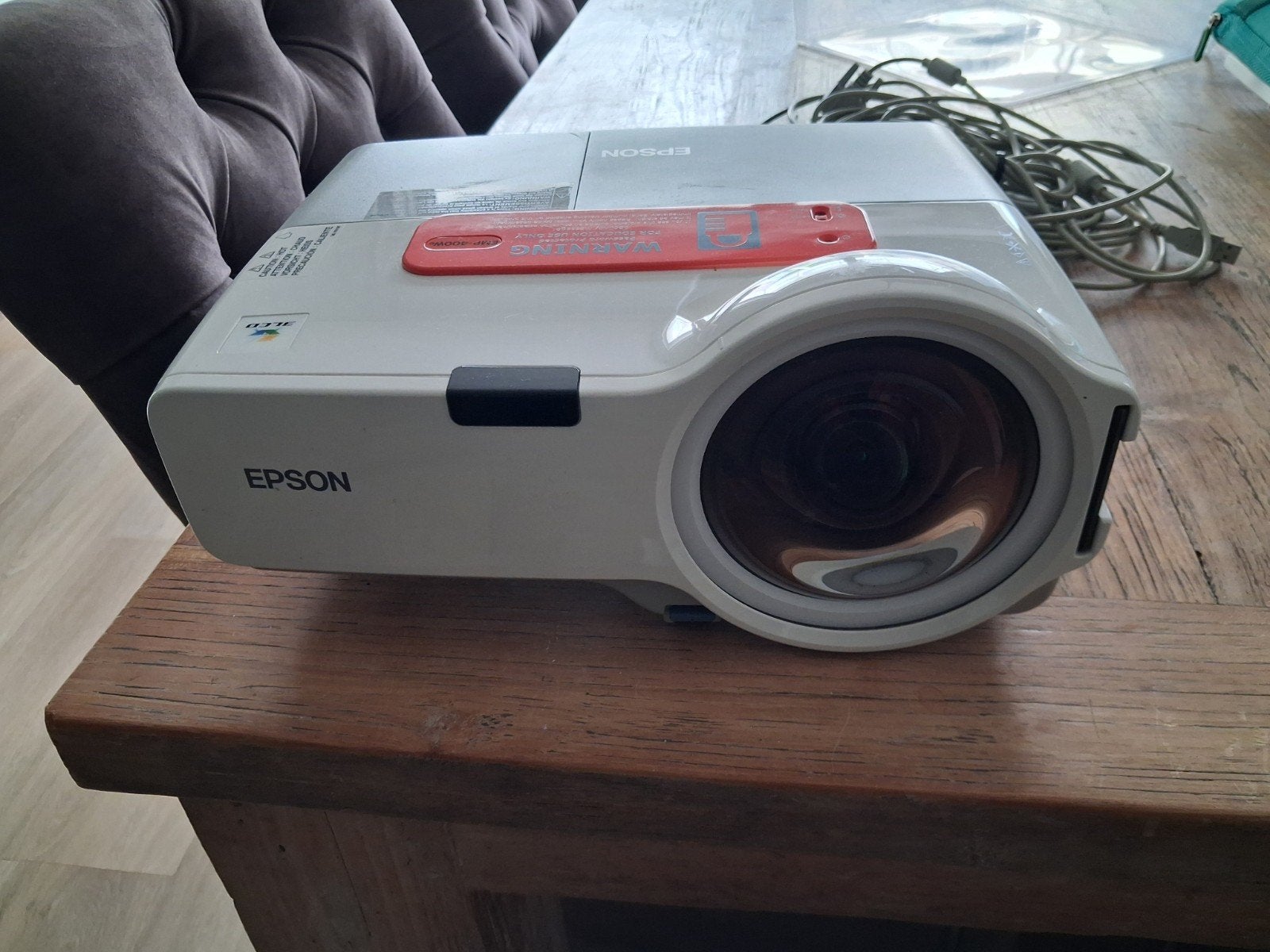 Epson LCD Projector EMP-400We - Gebruikt, Audio, Tv en Foto, Beamers, Gebruikt, Epson, Ophalen of Verzenden, LCD