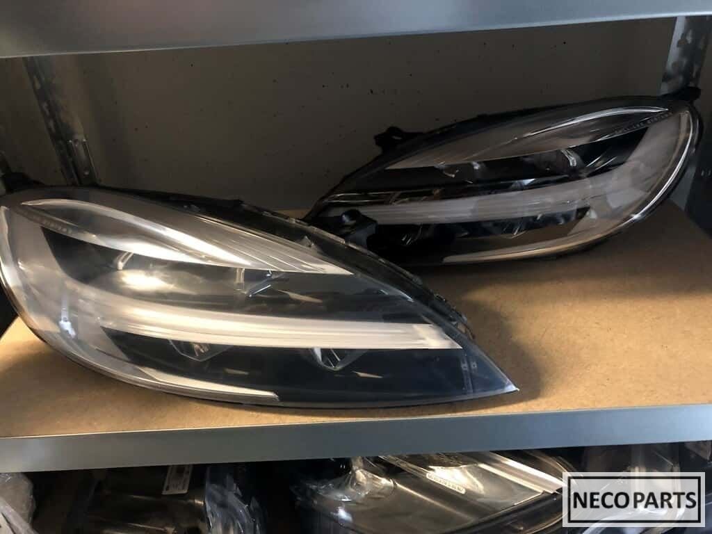 Volvo v40 xc40 led vol led koplamp xenon origineel, Auto-onderdelen, Gebruikt, -, -, Ophalen of Verzenden