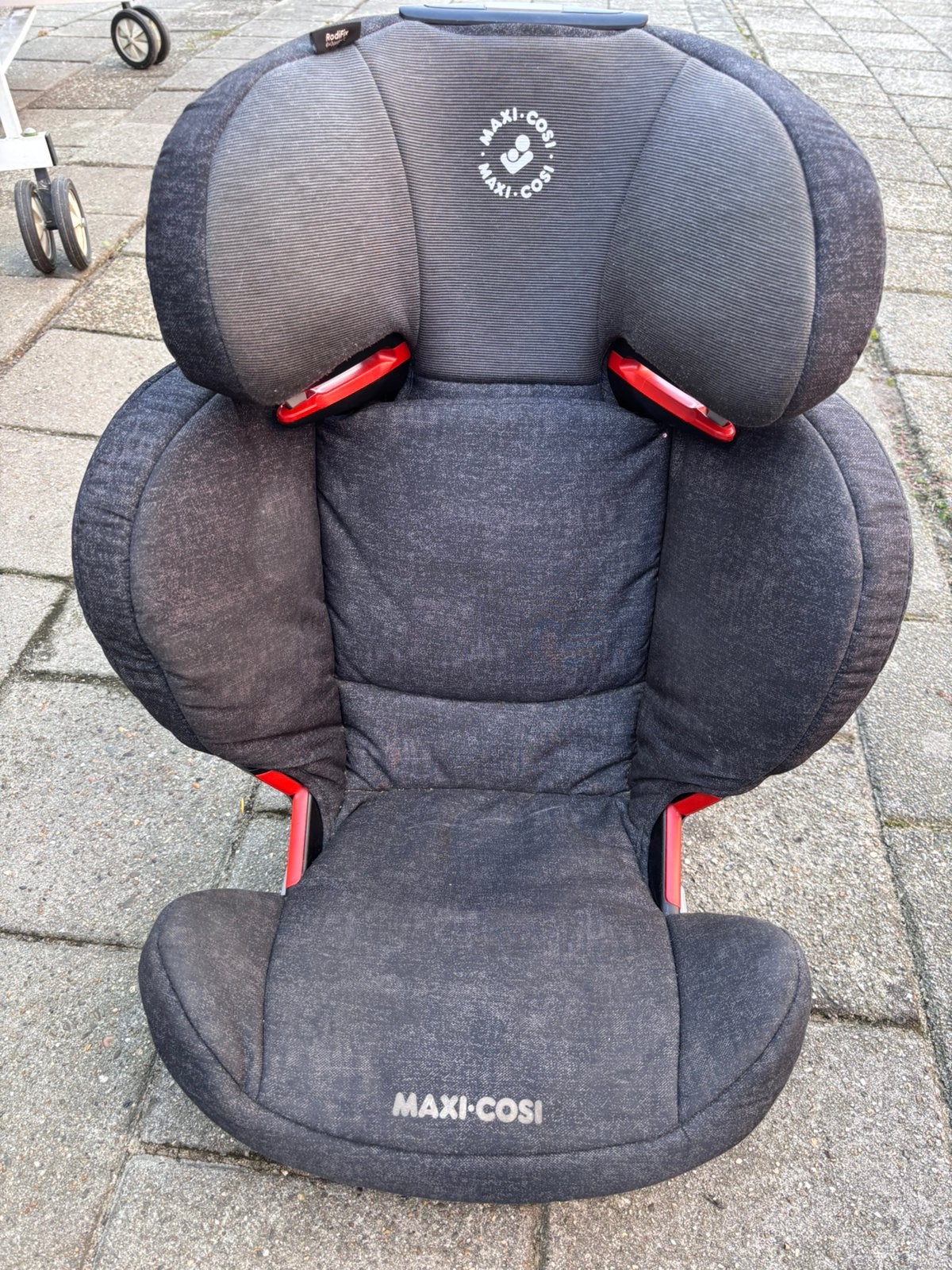 Autostoel 15-36 kg maxi cosi rodifix, Ophalen, Gebruikt, 15 t/m 36 kg, Verstelbare rugleuning