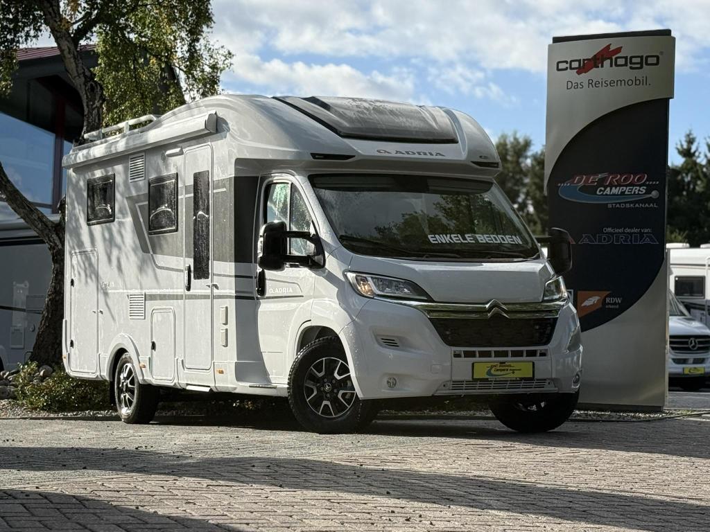 Adria Coral Axess 600 SL 7 meter lengtebedden - NIEUW!, Caravans en Kamperen, Campers, Niet ingevuld, Standaard zit, Ringverwarming