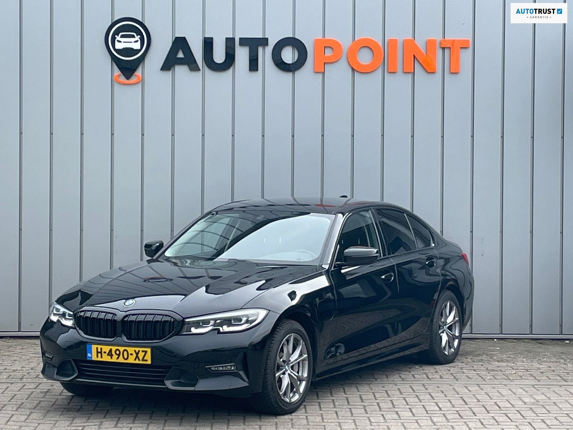 BMW 3-serie 330e eDrive 1E EIG DEALEROND ORG NL|TREKHAAK|VIR, Auto's, 1998 cc, Achterwielaandrijving, Gebruikt, Zwart