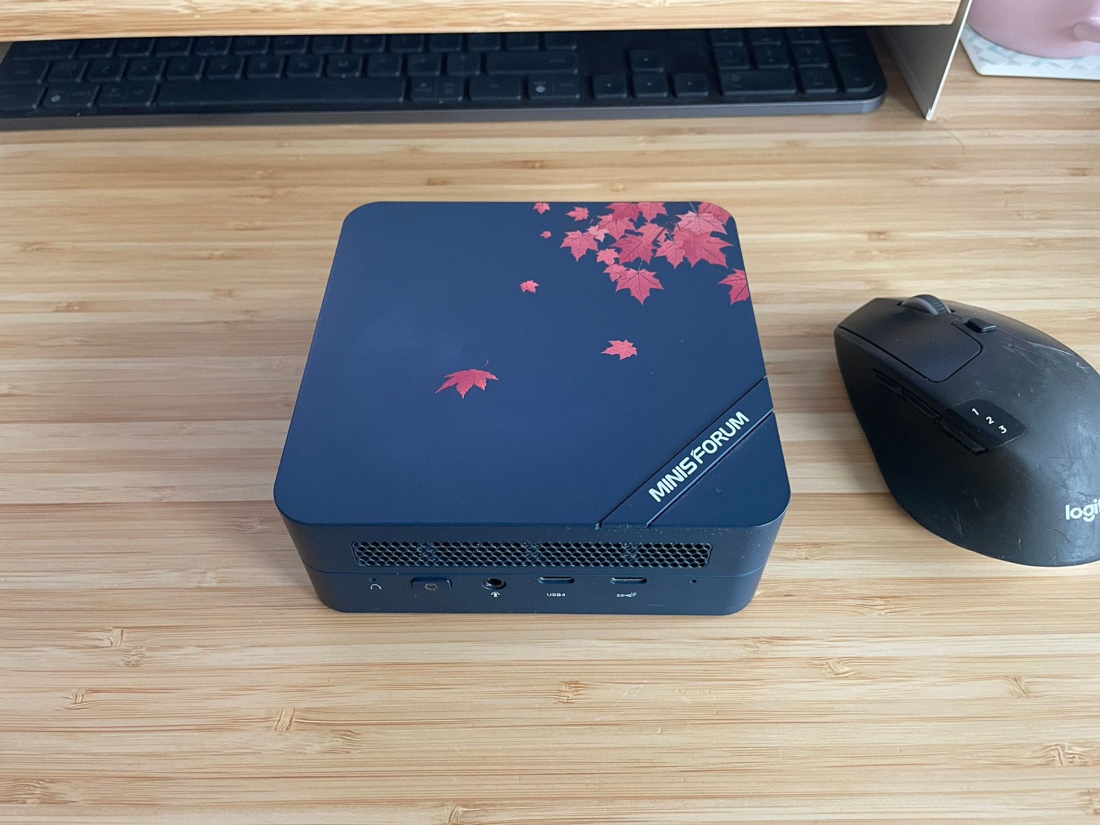 Minisforum UM773 ME Ryzen 7 7735HS DDR5 16Gb no SSD mini PC, Ophalen of Verzenden, Zo goed als nieuw, Gaming, SSD