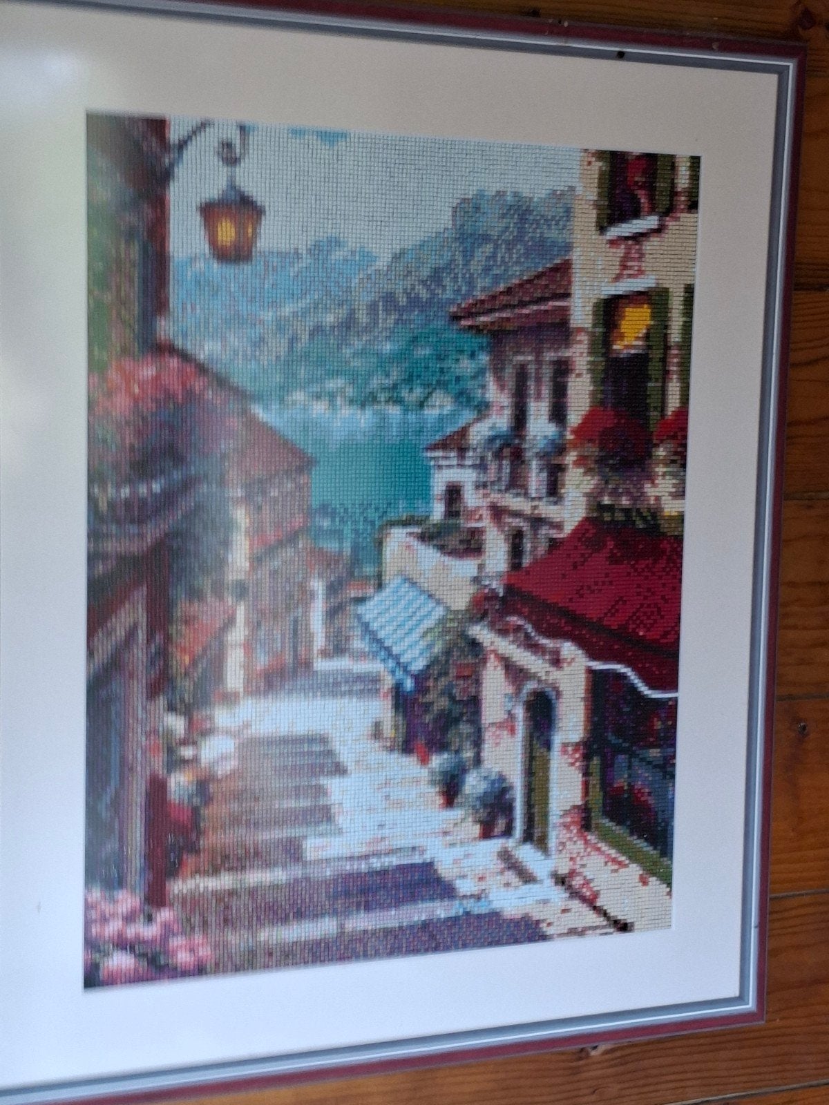 Diamond Painting: Mediterrane Straat met Meerzicht, 50 – 75, Overige typen, Ophalen of Verzenden, Zo goed als nieuw