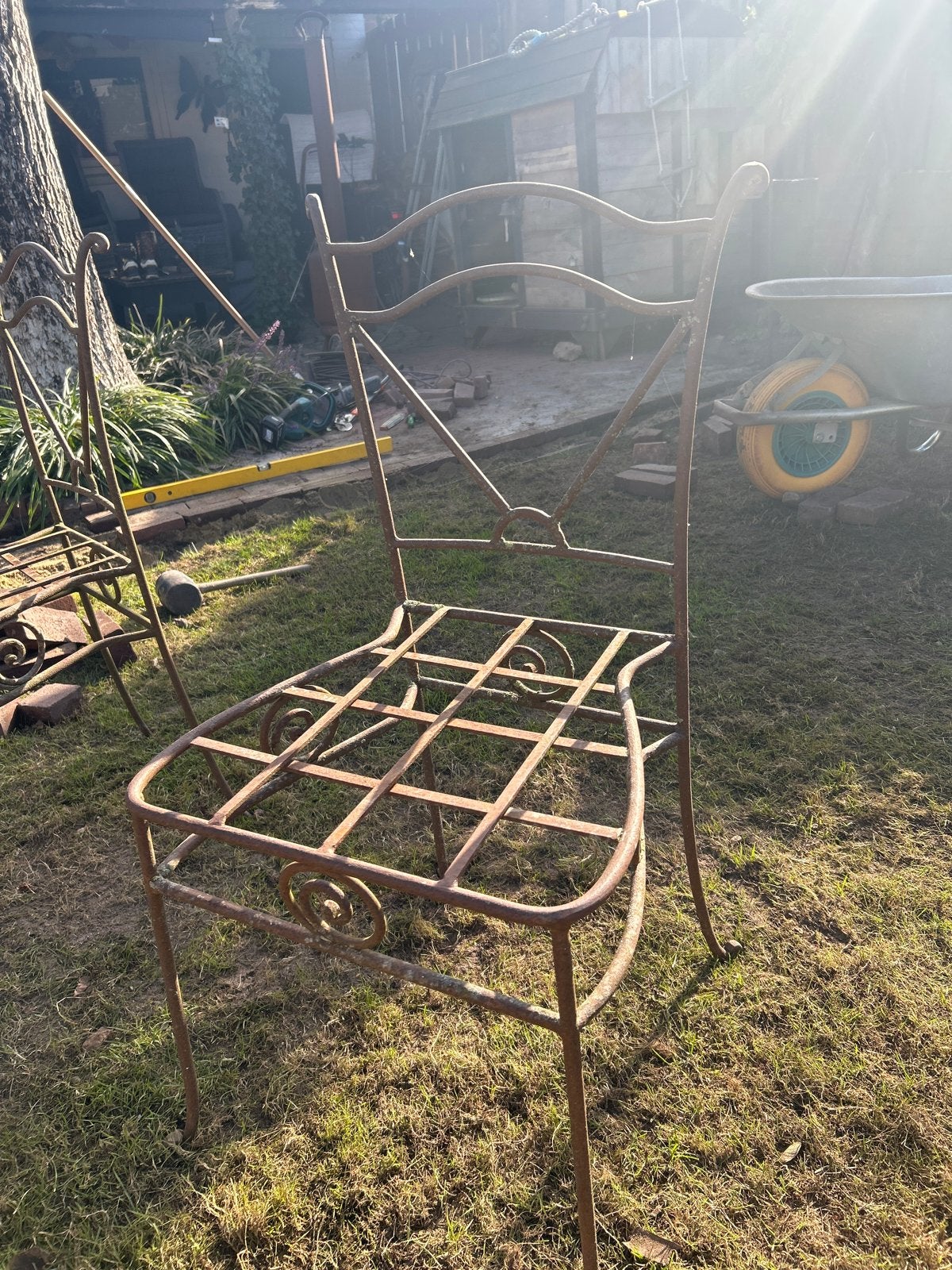 Vintage metalen tuinstoel - roestbruin, Tuin en Terras, Ophalen, Gebruikt, Metaal