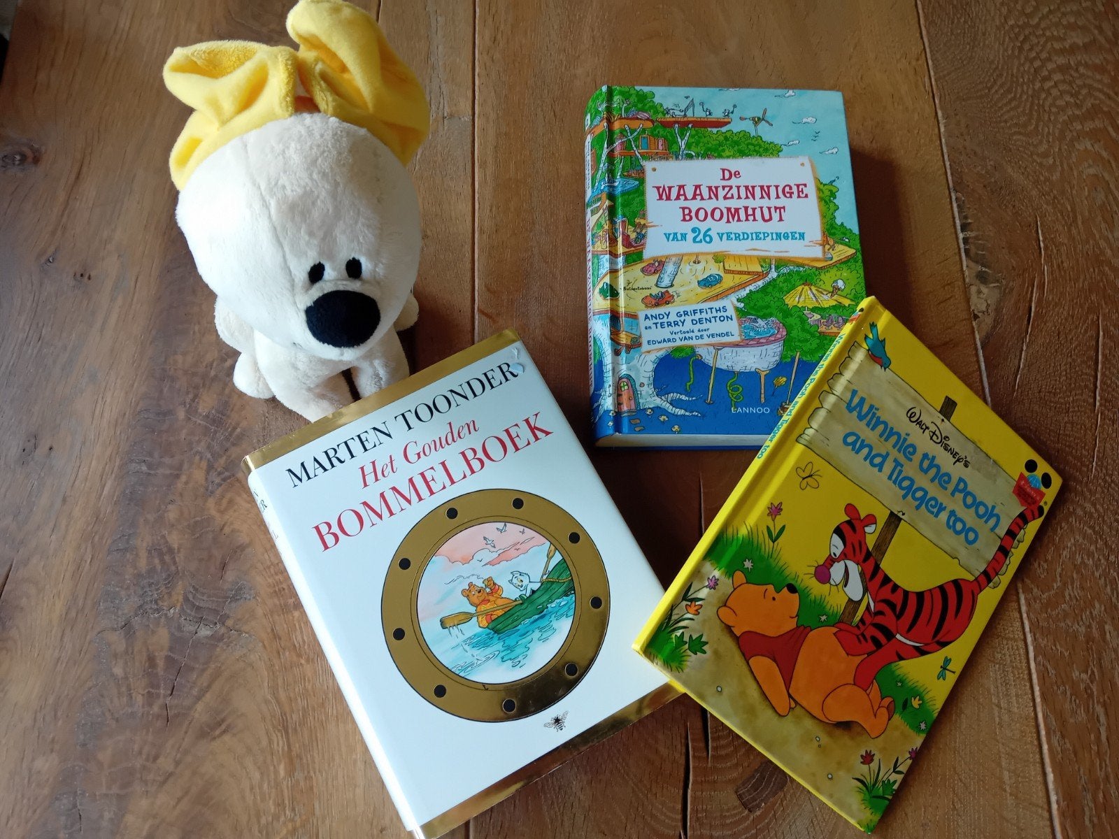 3 kinderboeken en een Pip knuffel, Ophalen of Verzenden