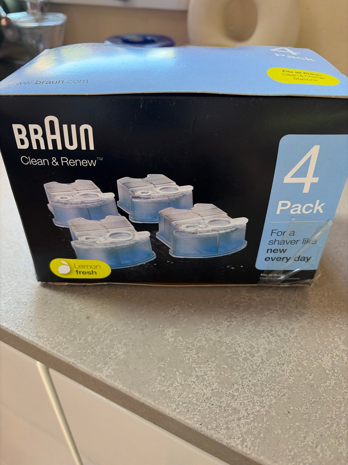 Braun Clean & Renew Navulverpakking - 4 stuks, Ophalen of Verzenden, Nieuw, Scheren en Epileren