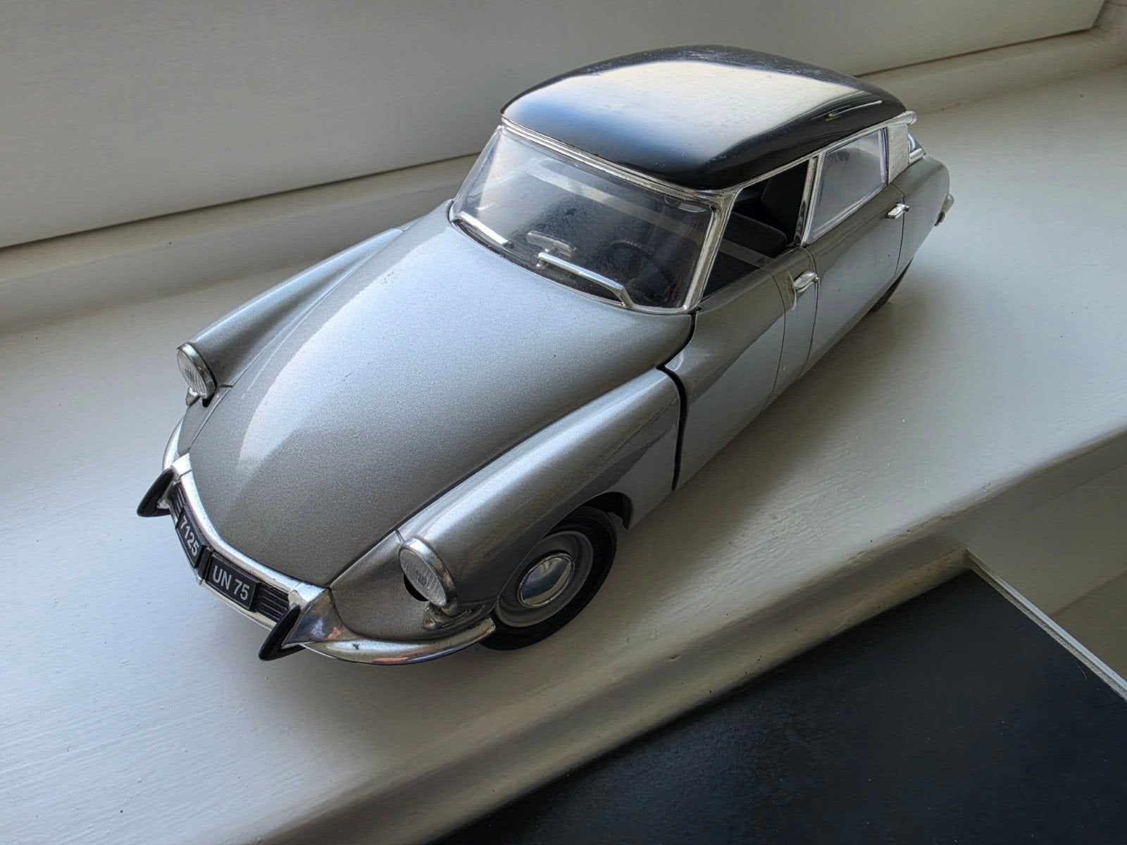 Solido Citroën DS 1963 - Nieuwstaat - Schaal 1/18, Ophalen of Verzenden, Nieuw, Auto, Solido